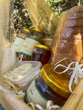 Load image into Gallery viewer, Golden Bliss Basket